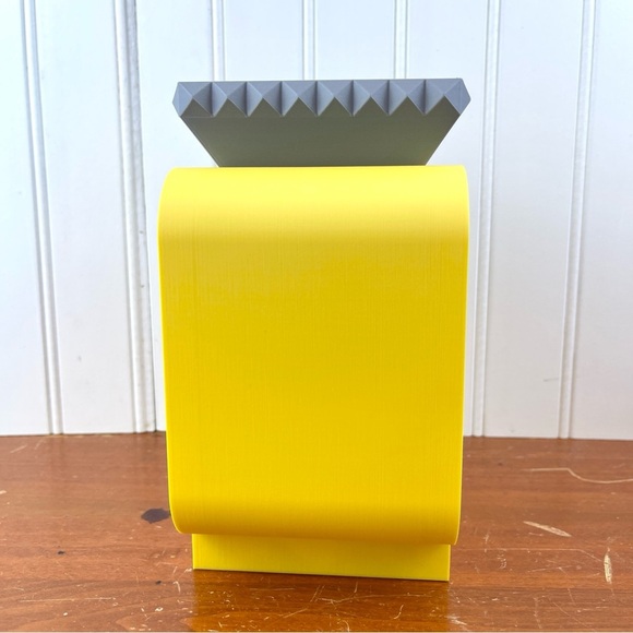 The Daka Planter, Planter with Stand, Indoor Flower Pot, Succulent - Picture 5 of 10